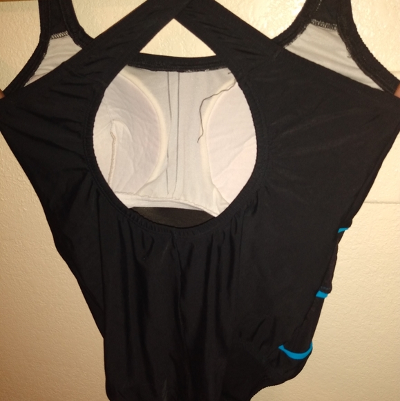 Black Swimsuit. - Picture 4 of 6